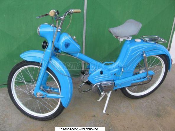 berva moped 1960 mea fost albastra deci fac albastra. sincer, albastru deschis sta cel mai bine! Admin