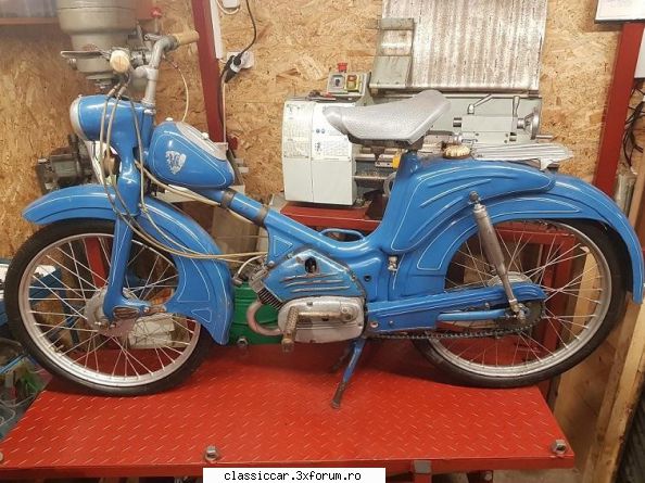 berva moped 1960 fac albastra gata!   Admin